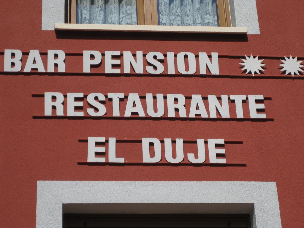 Tielve Hostal El Duje מראה חיצוני תמונה
